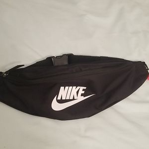 Nike Fanny Pack  Unisex